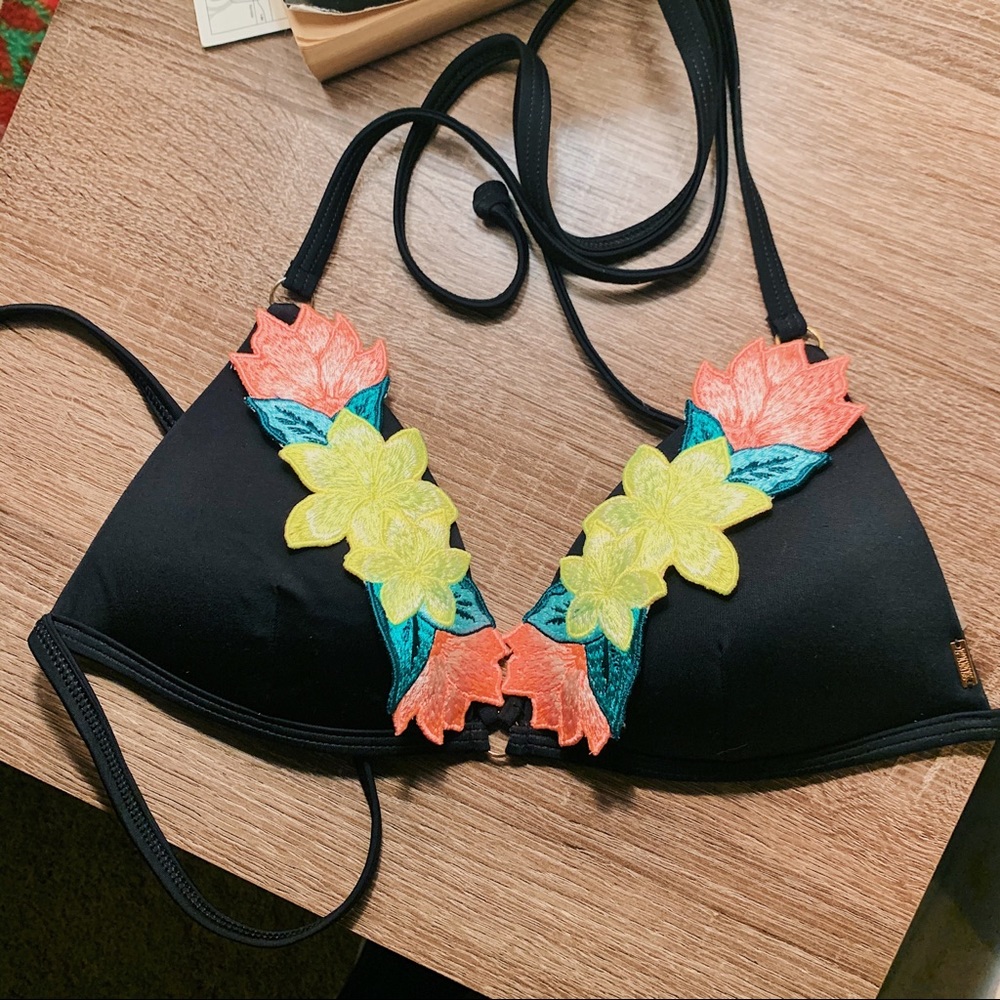 Victoria’s Secret Push-up Bikini Top